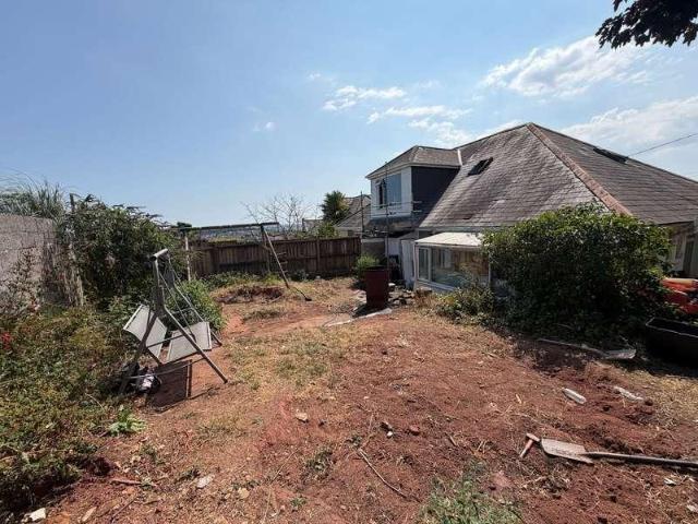 4 bed house for sale