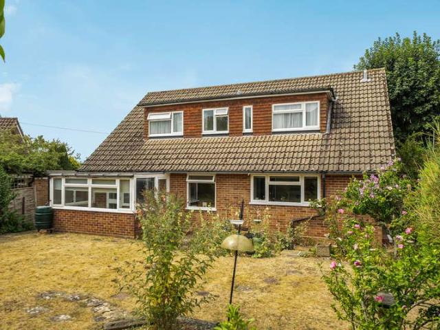 4 bed house for sale
