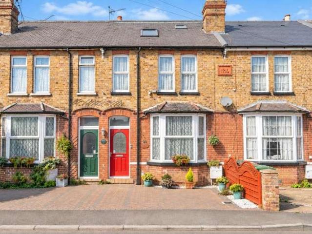 4 bed house for sale