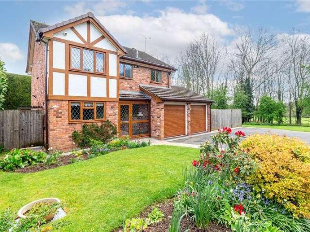 4 bed house for sale