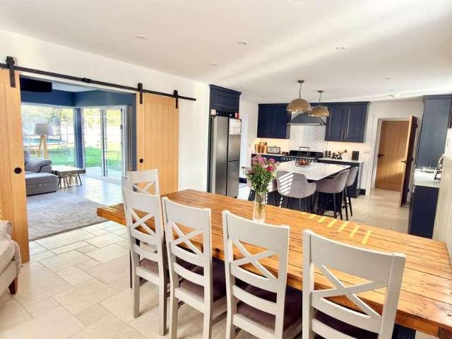 4 bed house for sale