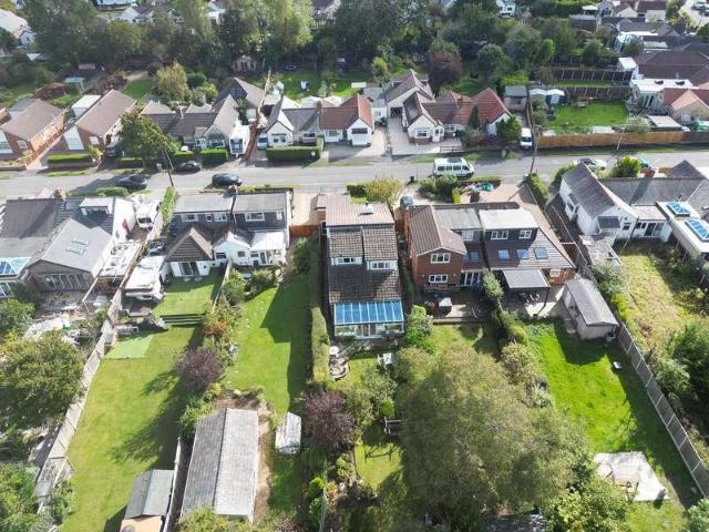 4 bed house for sale