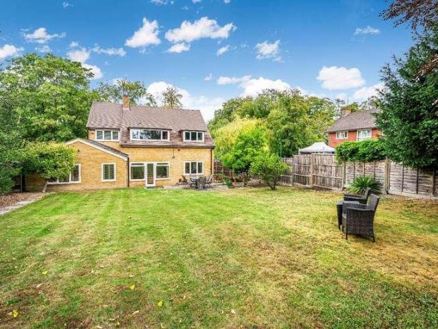 4 bed house for sale