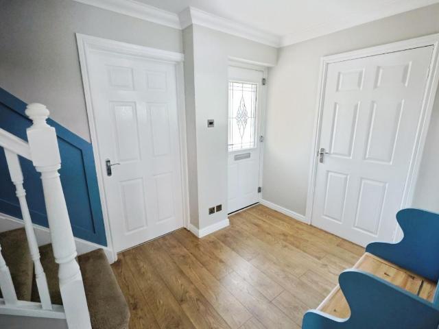 4 bed house for sale