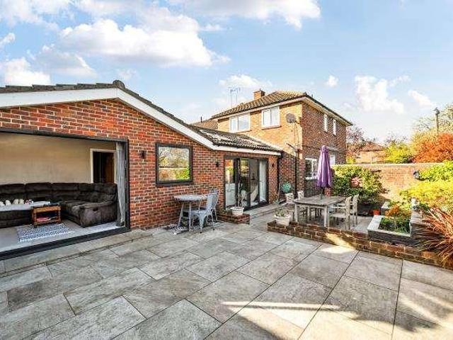 4 bed house for sale