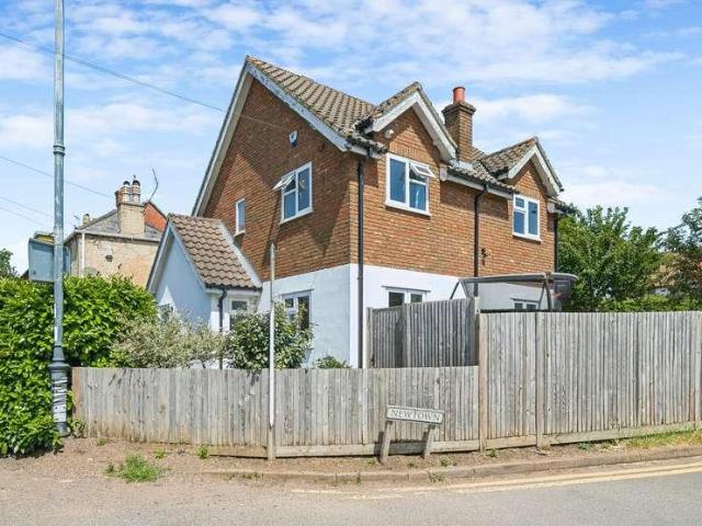 4 bed house for sale