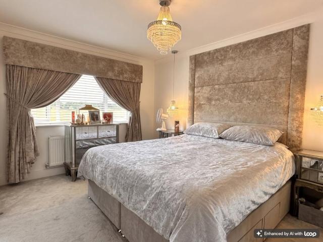 4 bed house for sale