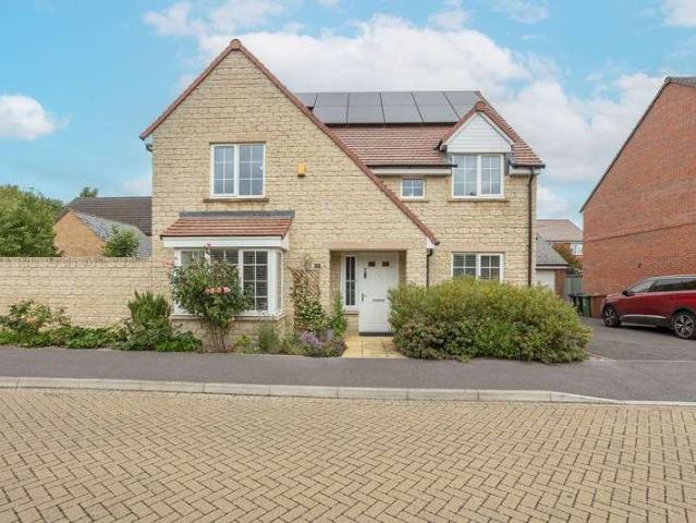 4 bed house for sale