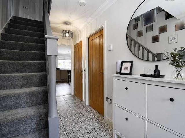 4 bed house for sale