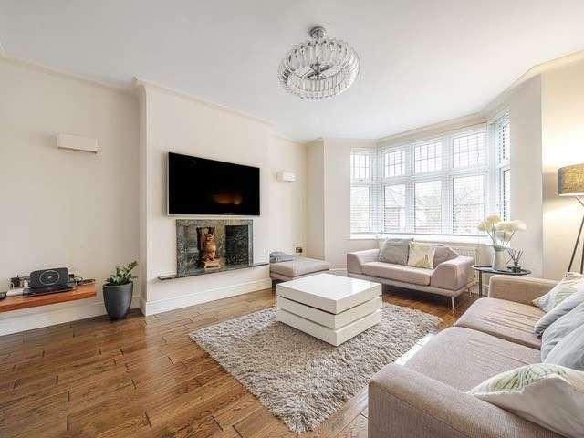 4 bed house for sale