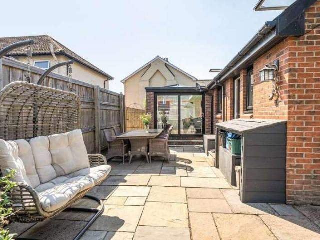 4 bed house for sale
