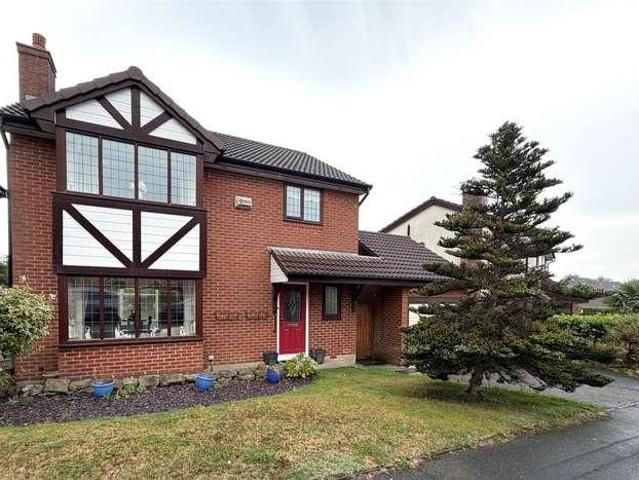 4 bed house for sale