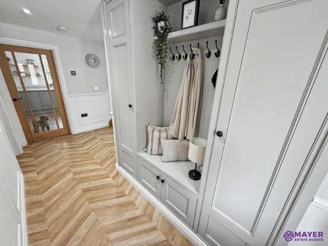 4 bed house for sale