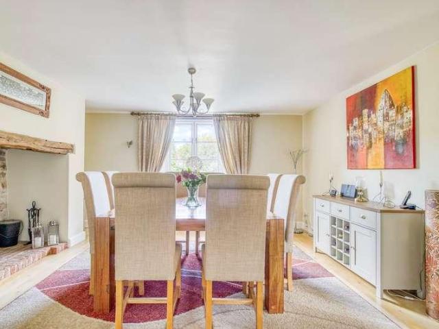 4 bed house for sale