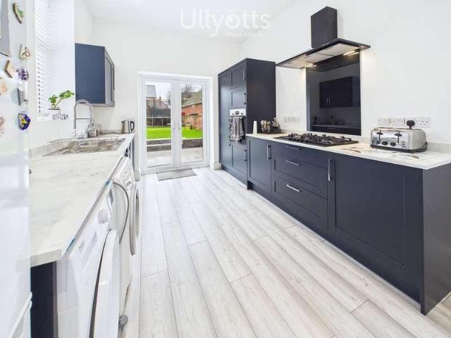 4 bed house for sale
