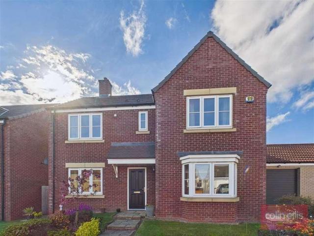 4 bed house for sale