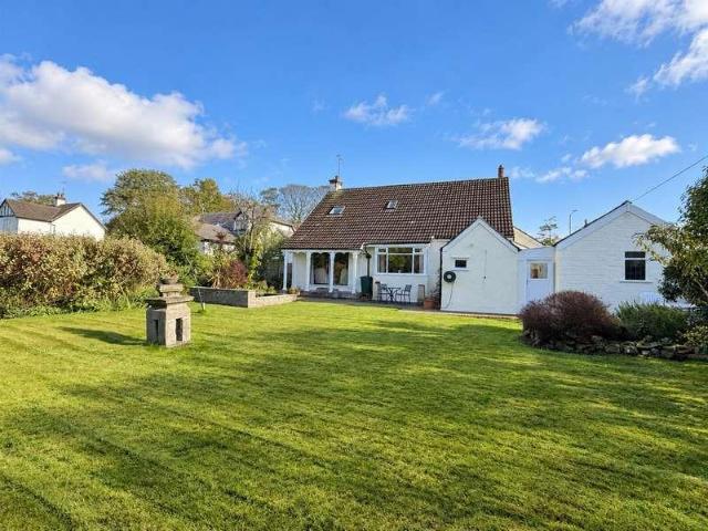 4 bed house for sale