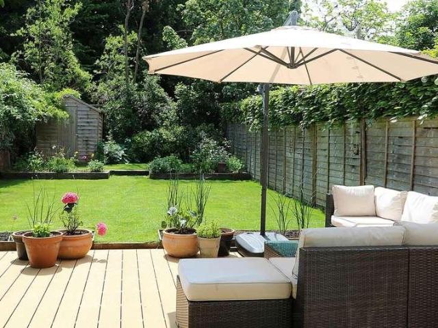 4 bed house for sale
