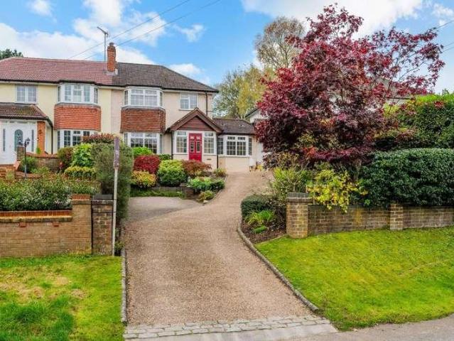4 bed house for sale