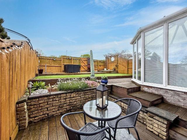 4 bed house for sale