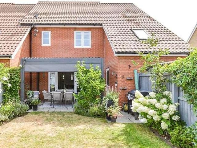 4 bed house for sale