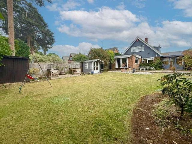 4 bed house for sale