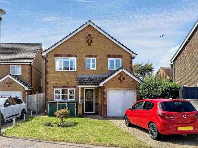 4 bed house for sale