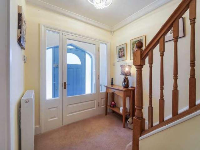 4 bed house for sale