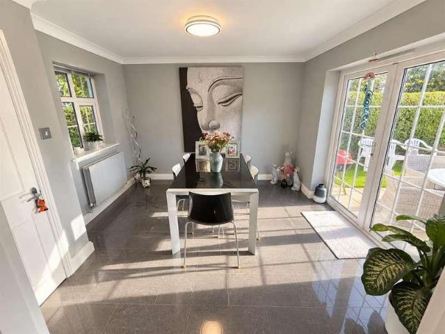 4 bed house for sale