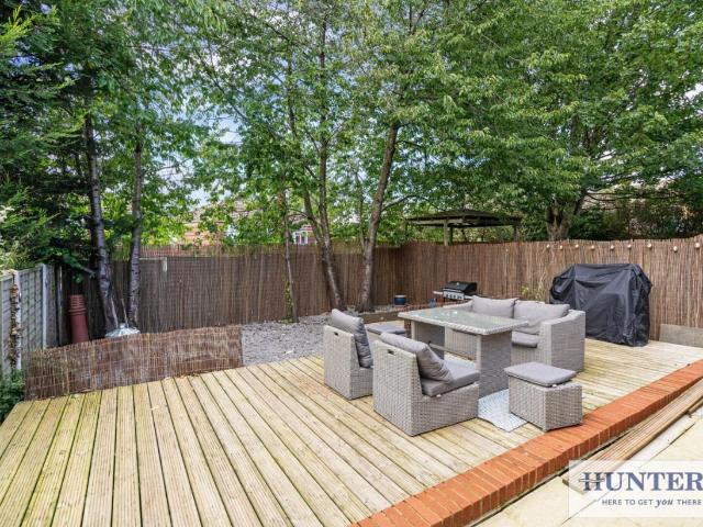 4 bed house for sale