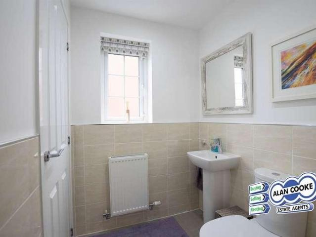 4 bed house for sale
