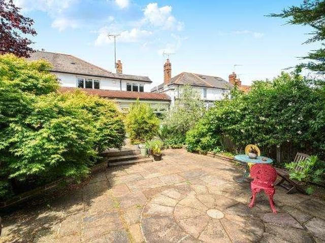 4 bed house for sale