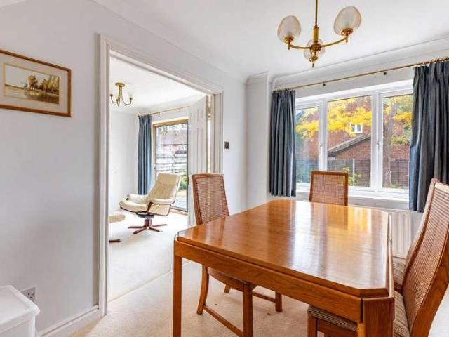 4 bed house for sale