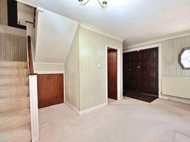 4 bed house for sale