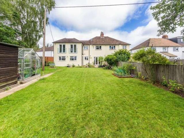 4 bed house for sale