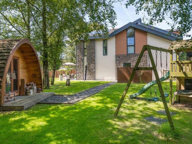 4 bed house for sale