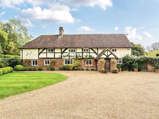4 bed house for sale