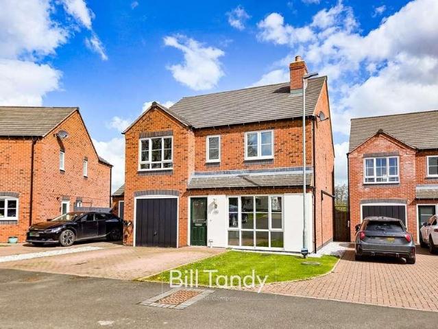 4 bed house for sale