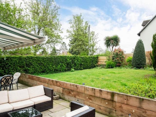 4 bed house for sale
