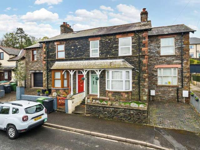 4 bed house for sale