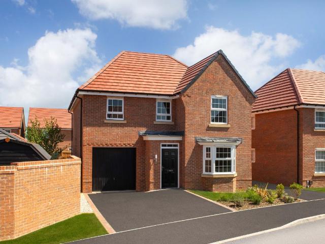 4 bed house for sale