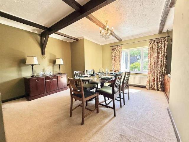 4 bed house for sale