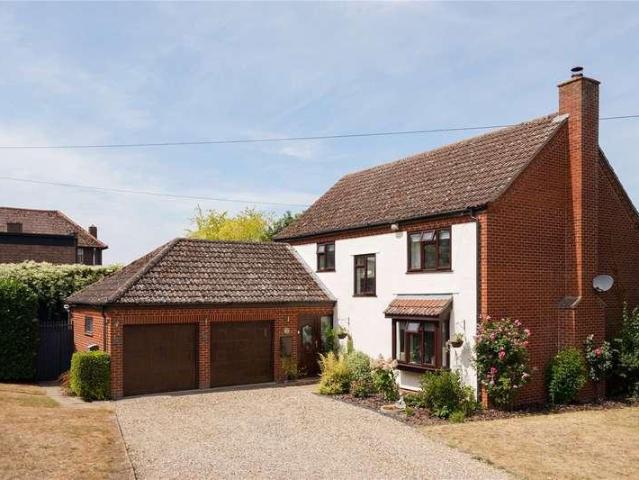 4 bed house for sale