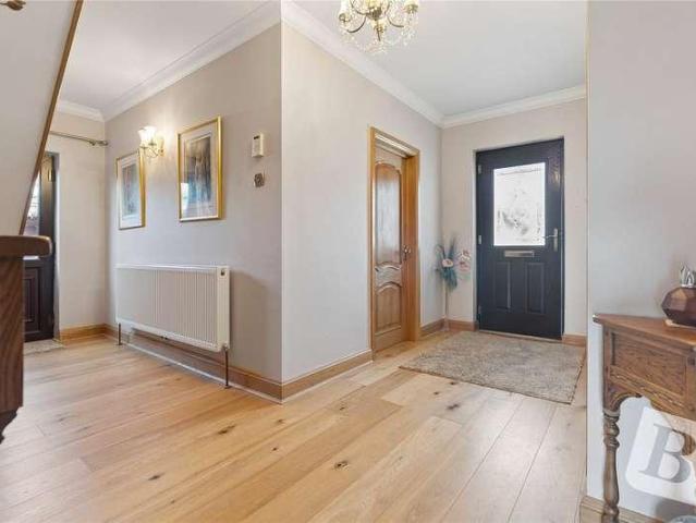 4 bed house for sale