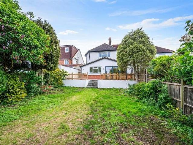 4 bed house for sale