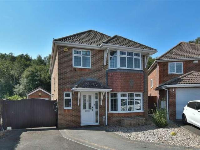 4 bed house for sale