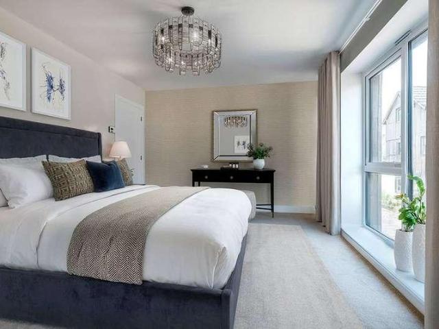 4 bed house for sale
