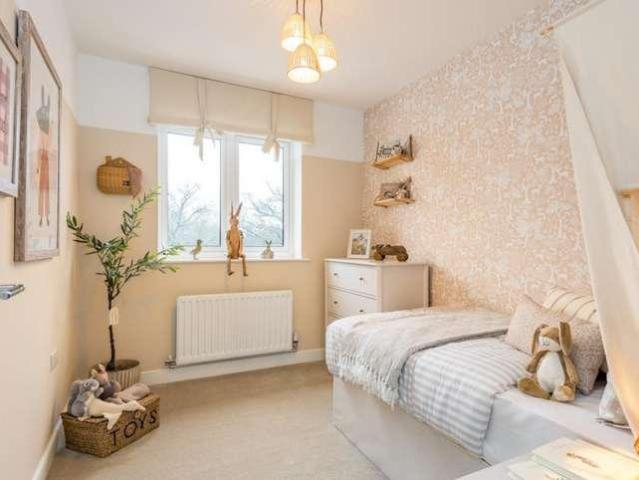 4 bed house for sale