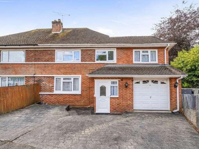 4 bed house for sale