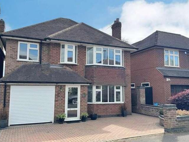 4 bed house for sale
